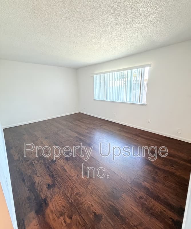 Yuba City Apartment: 330 Bird St