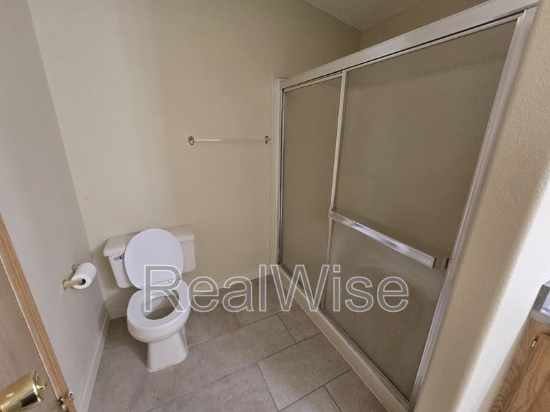 Idleyld Park House: 21366 N Umpqua Hwy