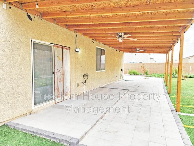 Pahrump House: 3821 East Weld Avenue
