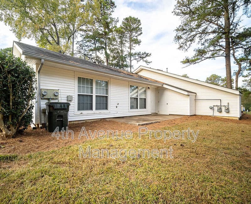 Oakwood Condo: 4437 Township Drive