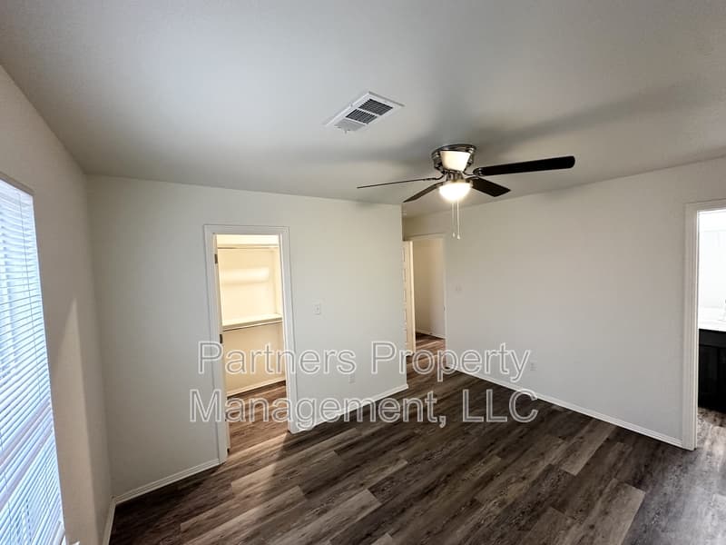 Fayetteville Condo: 1067 South Benchmark Lane - 1
