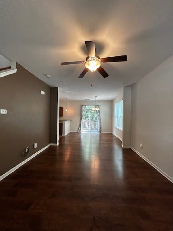 Lexington House: 257 Chesterton Drive