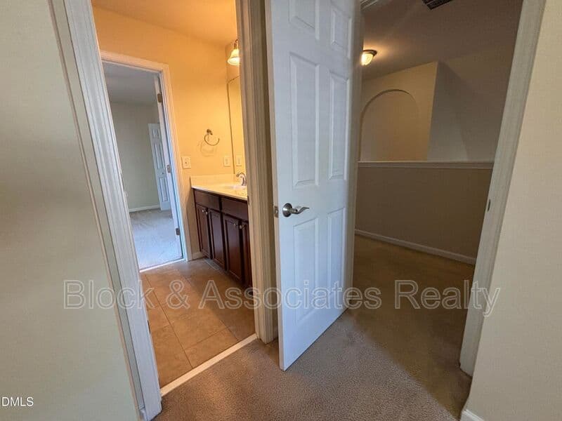 Wake Forest House: 1429 Kirkwood Hill Way
