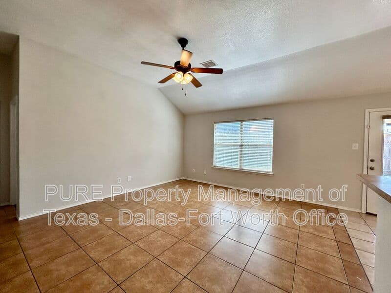 Fort Worth House: 321 Fossil Bridge Drive