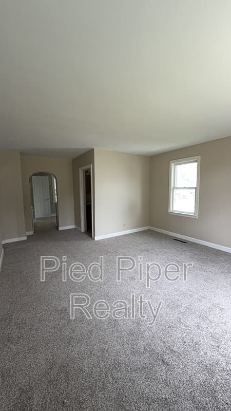 Freeport House: 1265 South Galena Avenue