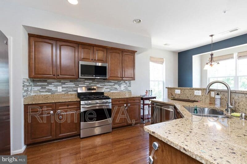 Sterling Townhome: 21711 Indian Summer Terrace
