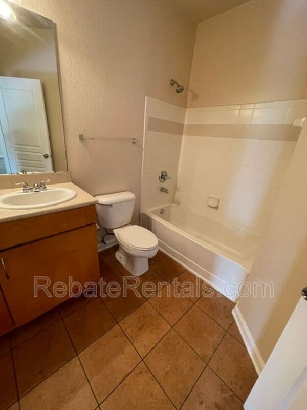 Jacksonville Condo: 8290 Gate Parkway W