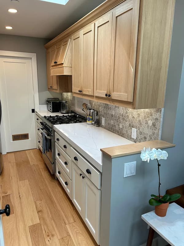 Mill Valley House: 8 Locke Ln