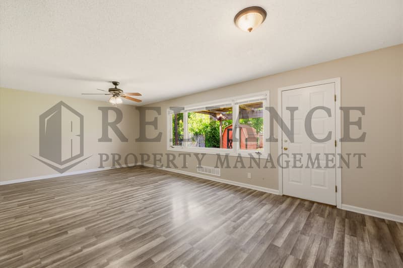 Wichita House: 9923 West Binter Lane