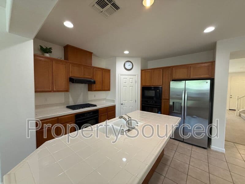 Tracy House: 2099 Frank Blondin Lane