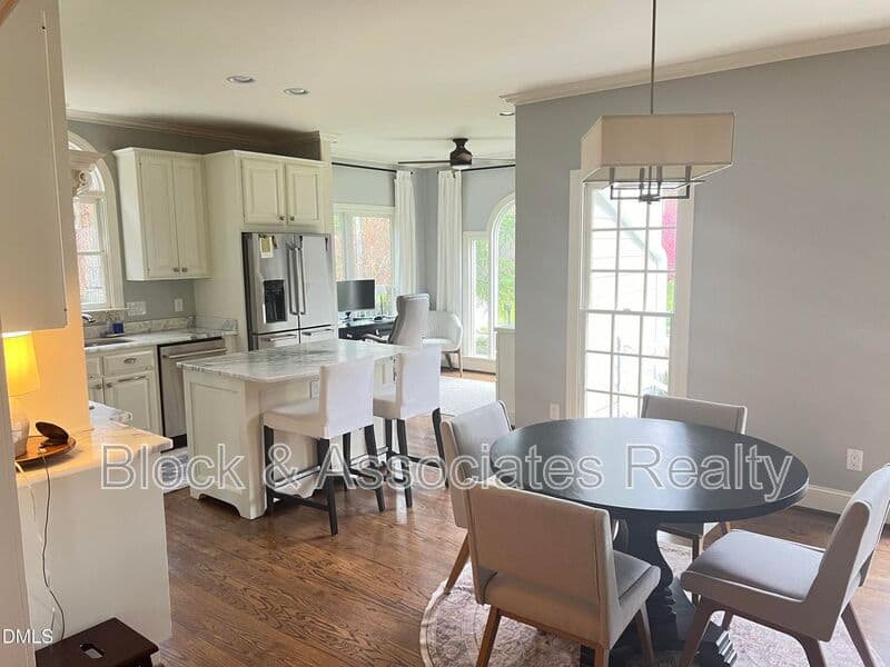 Raleigh House: 2200 Misskelly Dr