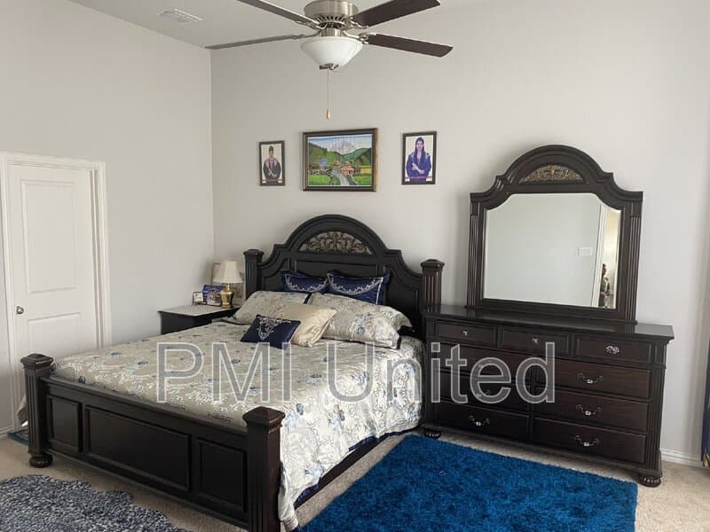 Fort Worth House: 429 Halwin Drive