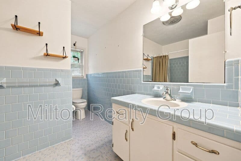 Lillington House: 41 Hillcrest Dr.