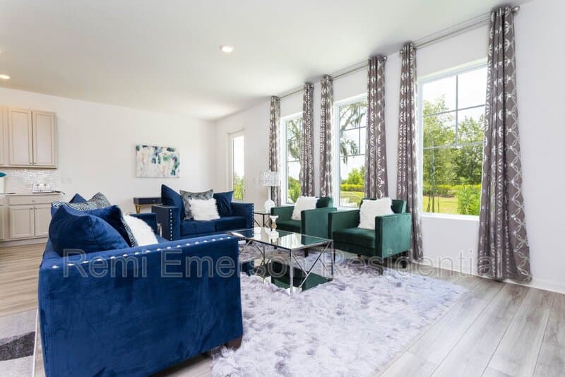 Davenport Townhome: 624 Benoi Drive