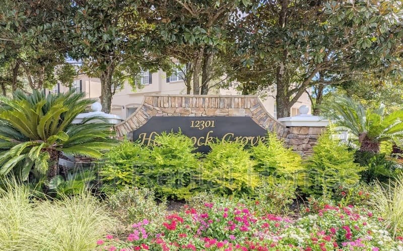 Jacksonville Condo: 12301 Kernan Forest Blvd #107