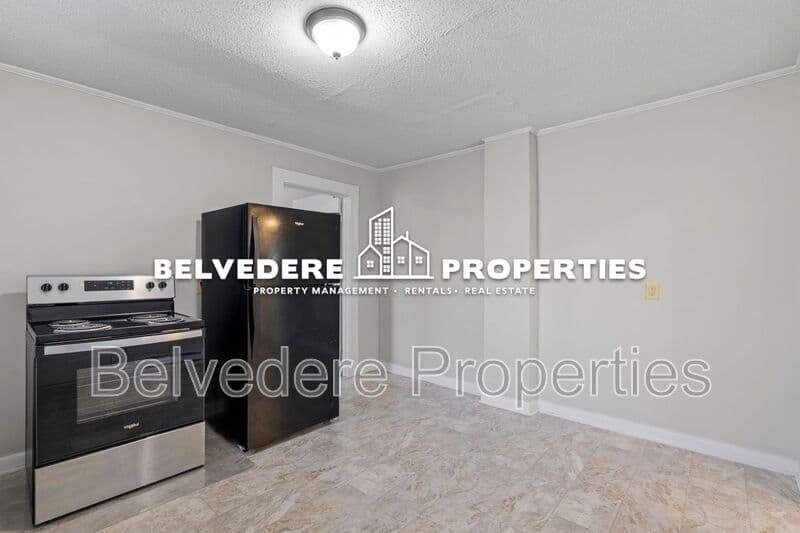 High Point Condo: 114 Charles Ave