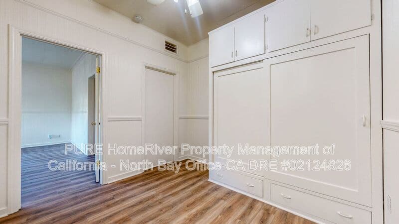 Santa Rosa House: 1430 Sonoma Avenue