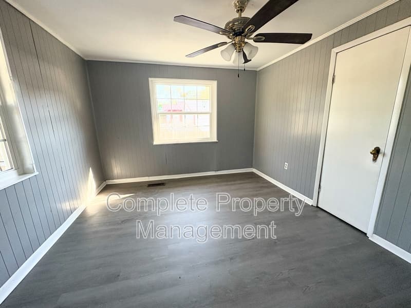 Birmingham House: 3533 Jefferson Avenue Southwest