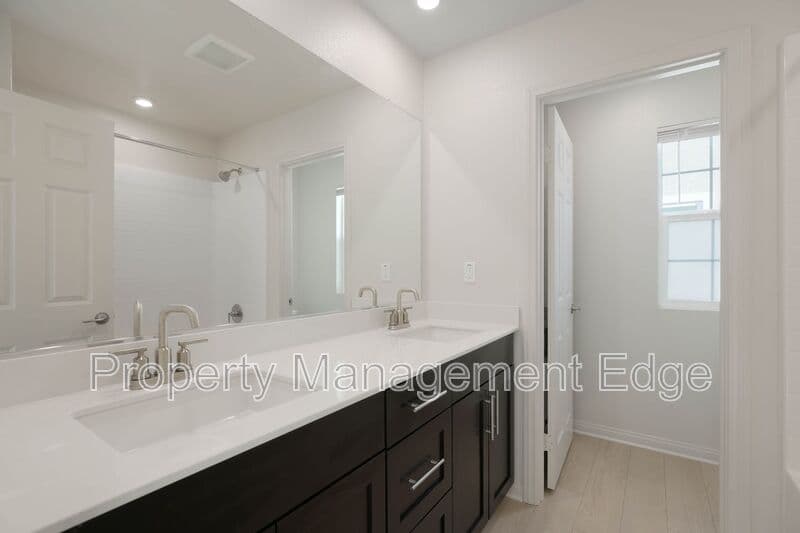Menifee House: 26562 Brightstone Dr