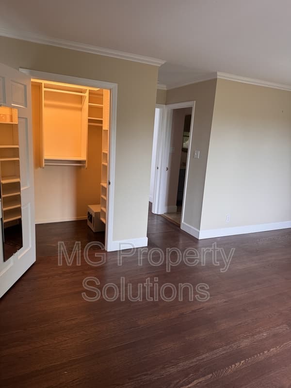 Mill Valley House: 74 Bay Vista Drive