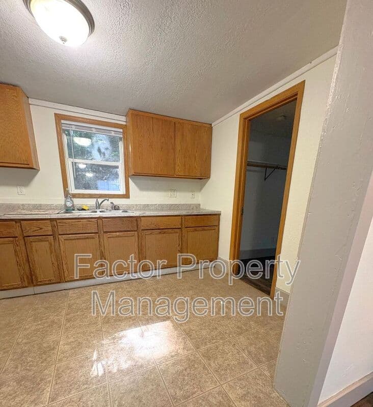 Mankato Condo: 103 Locust St.