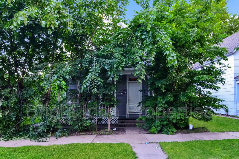 Saint Paul Condo: 454 Sherburne Avenue - 1