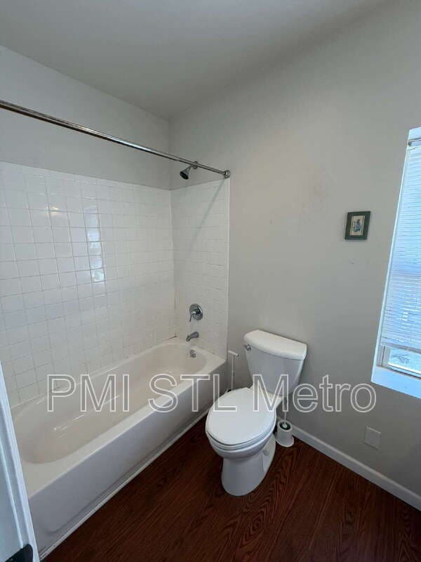 University City House: 7300 Dartmouth Avenue 2E