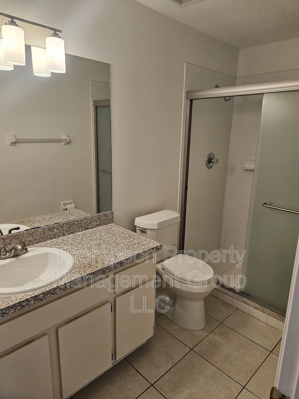 Tampa Townhome: 8512 N Hyaleah Rd