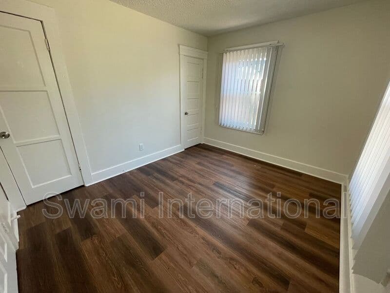 Los Angeles House: 643 W. 58th St.