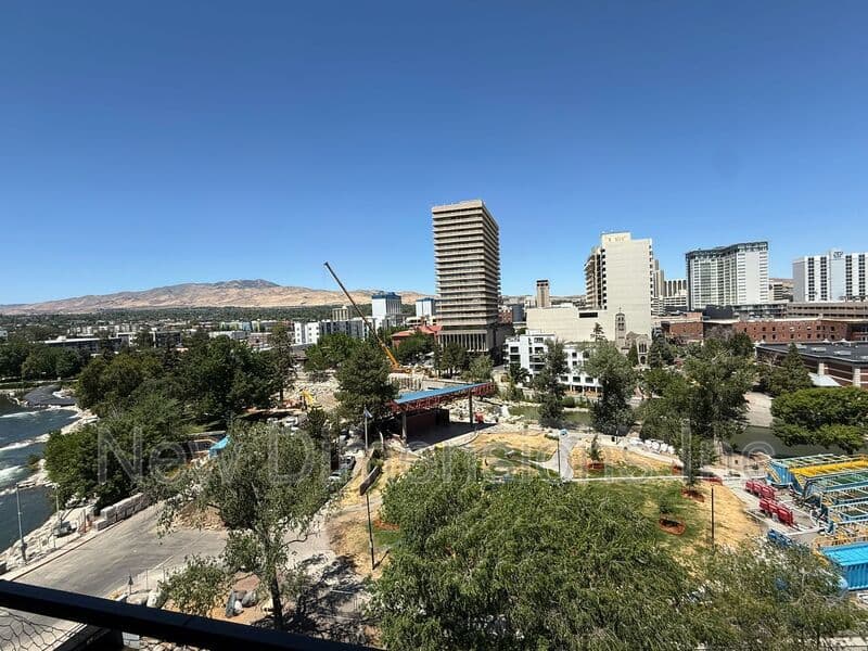 Reno House: 280 Island Avenue