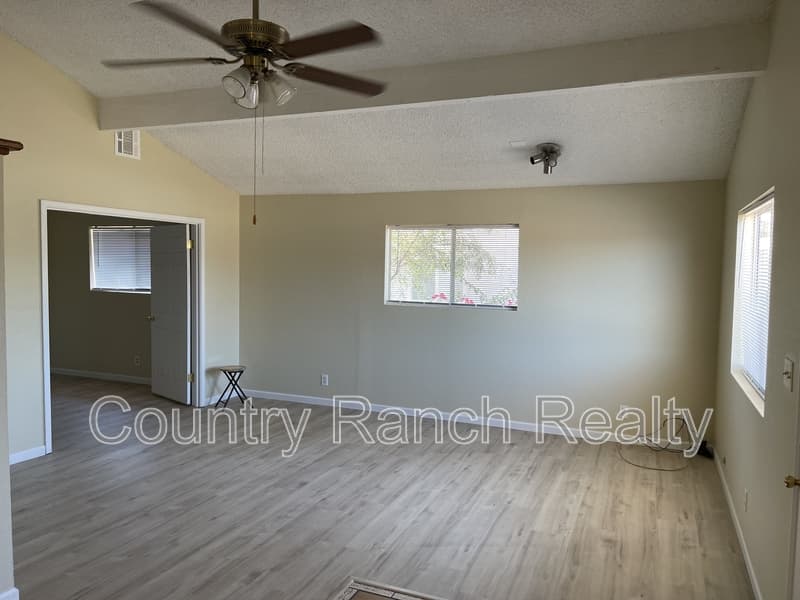Fort Mohave House: 4274 El Toro Drive