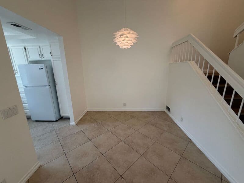 San Diego House: 7110 Caminito Zabala