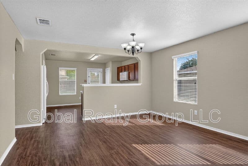 Schertz House: 237 Cactus Patch