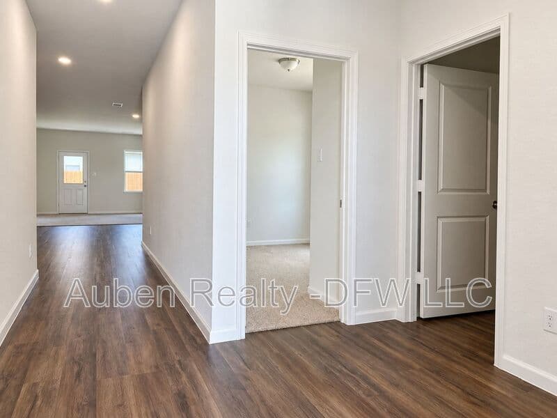 Fort Worth House: 6525 Trident Court
