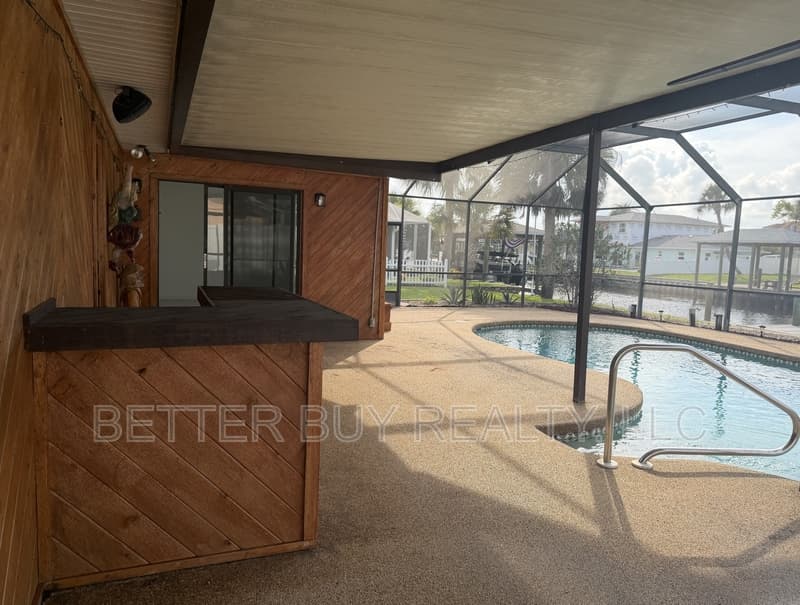 Flagler Beach House: 337 North 10th Street