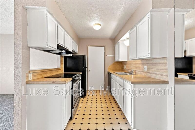 Oklahoma City Condo: 3200 W. Britton Road