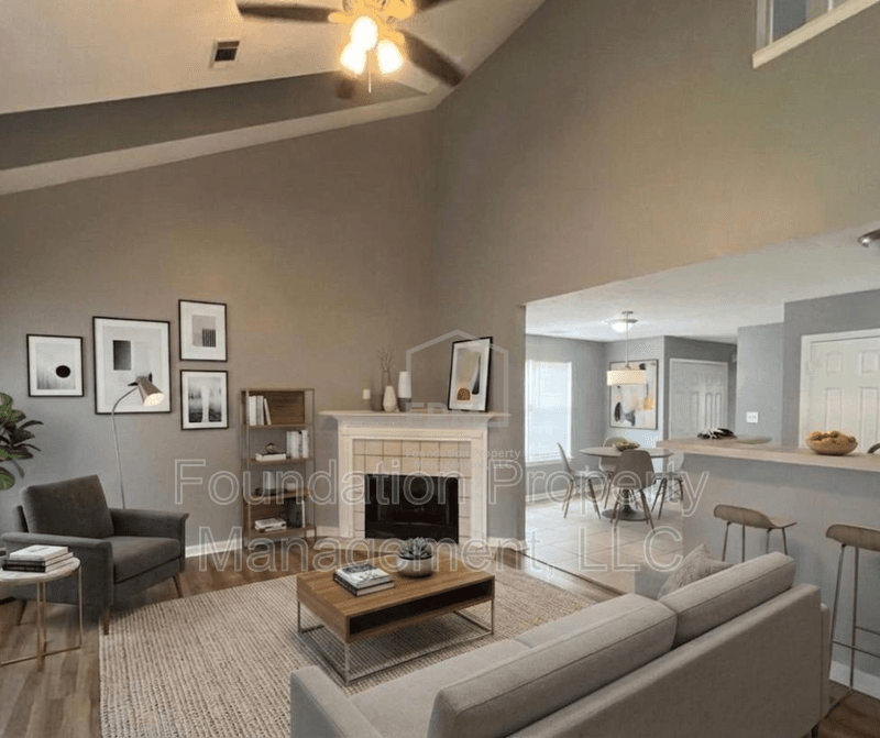 Cordova House: 1530 Estacada Way
