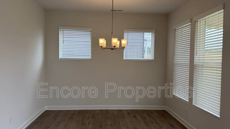 Fuquay-Varina House: 28 Reflection Parkway