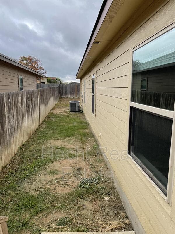 Canyon Lake Condo: 215 Kaspar Way - 1