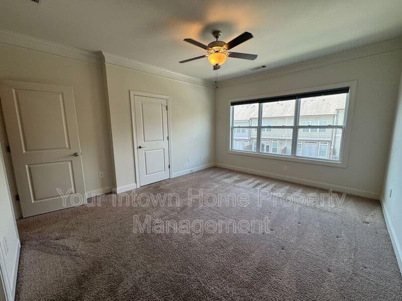 Atlanta House: 2141 Havenwood Trl NE