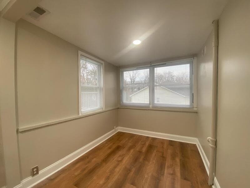 Halethorpe Condo: 2905 Charleston Avenue - 2