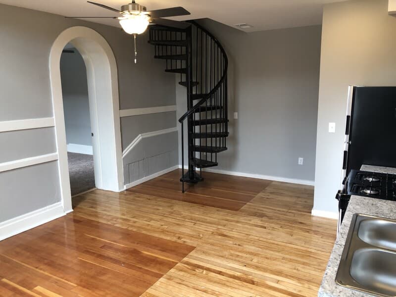 Davenport Condo: 421 Brady St. #10
