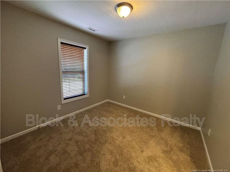 Raeford House: 438 Roanoke Dr