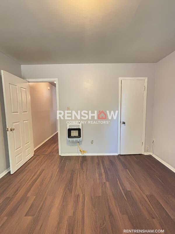 Memphis House: 1466 Oakwood St