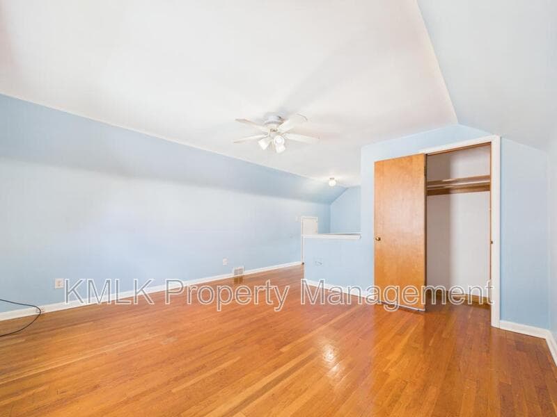 Akron House: 1263 Atwood Ave