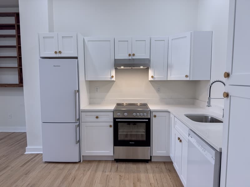 Philadelphia Condo: 2013 Green St - 2FL