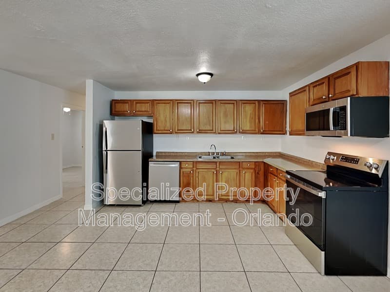 Orlando House: 101 Samuel St