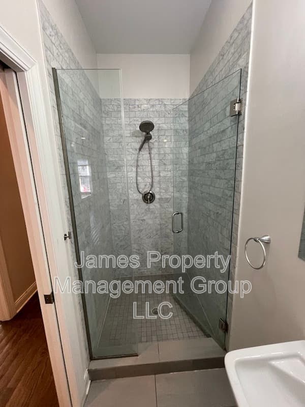 Chicago Condo: 2511 W Cortland St - 1