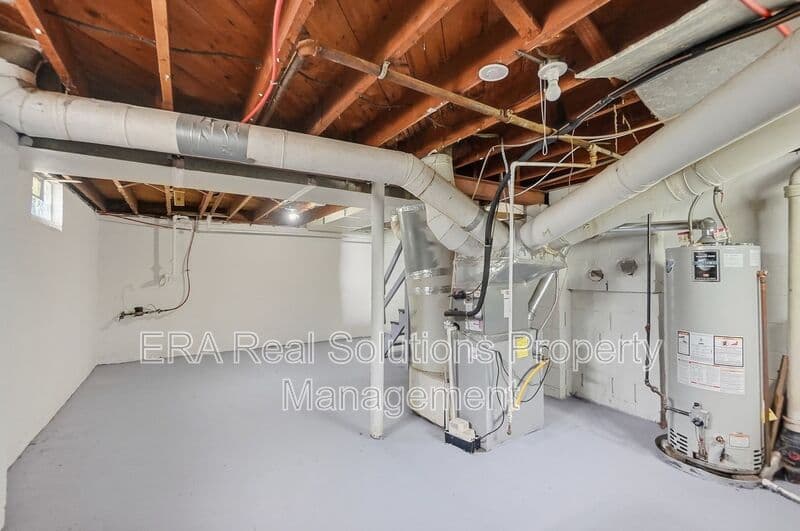 Columbus Condo: 2065 W Mound St