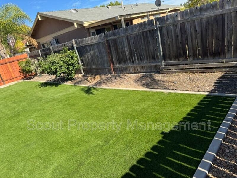 Temecula House: 31107 Camino Verde